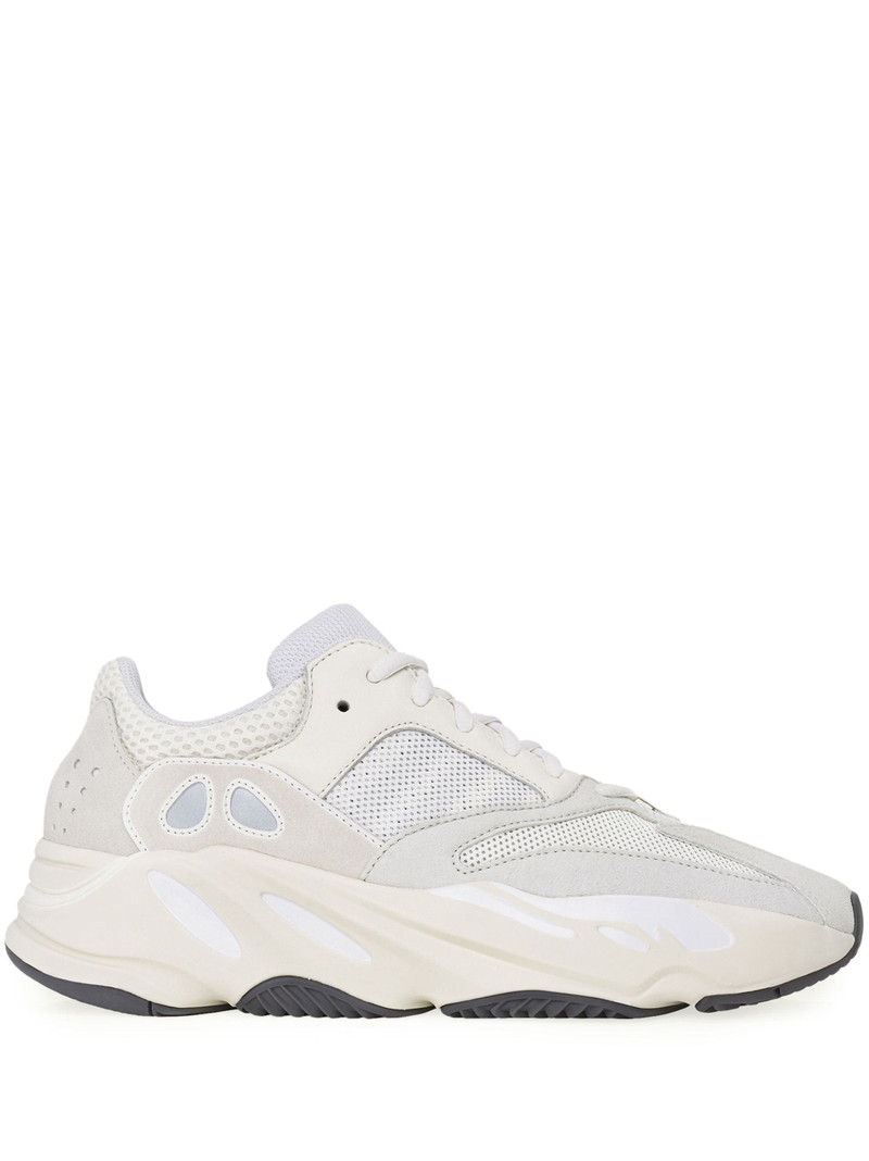 Yeezy Boost 700 Analog sneakers 1