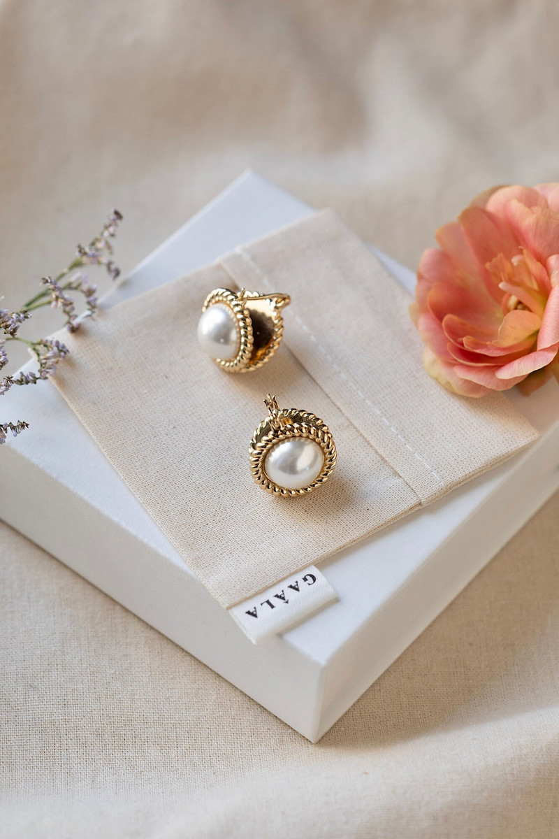 Agathe Earrings 6