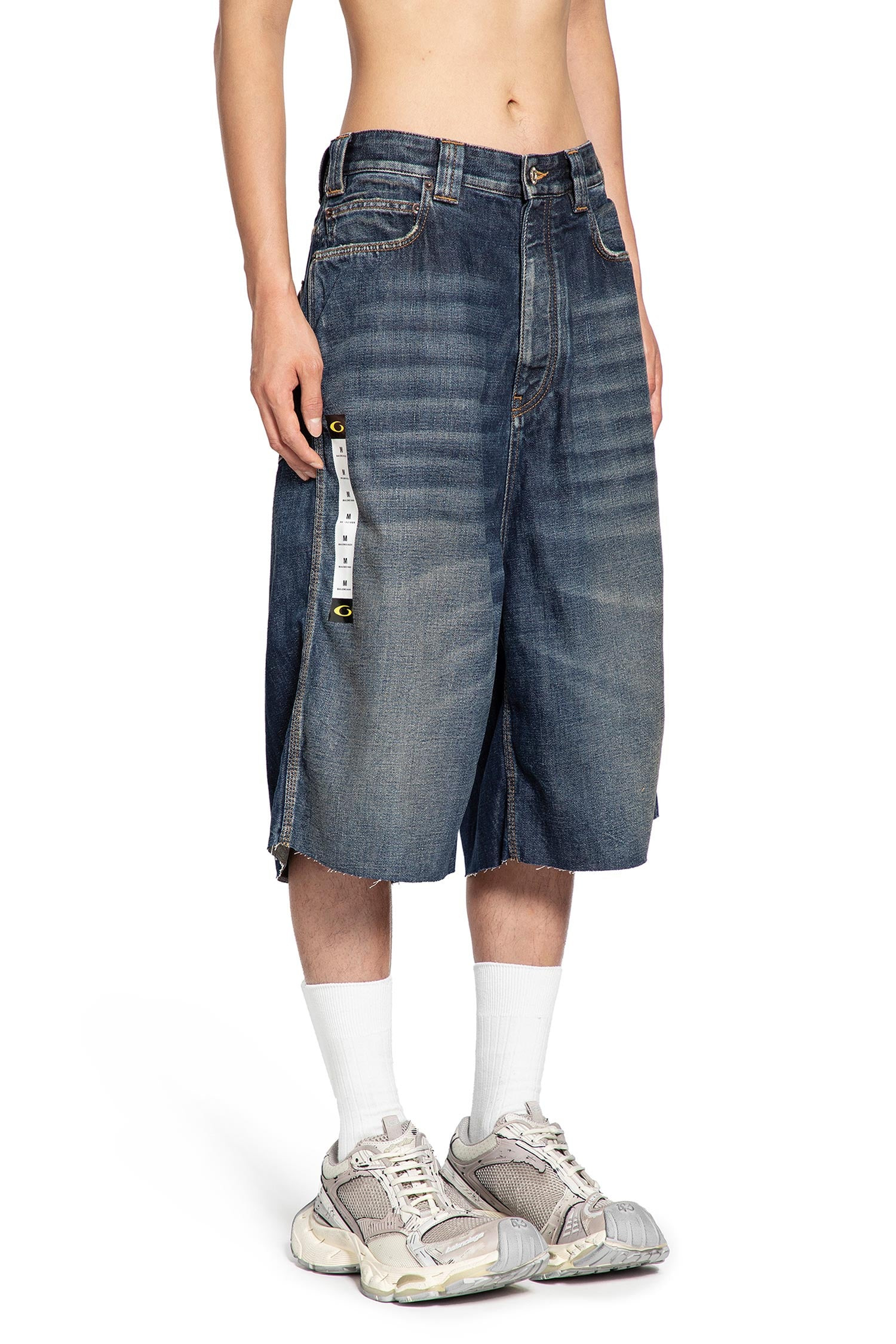 Loop Sports Icon Sticker Denim Shorts - 2