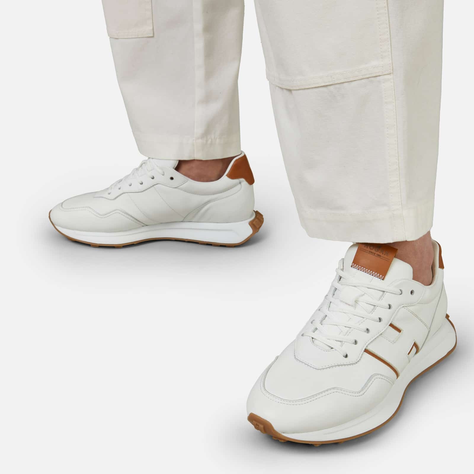 スニーカー Hogan Premium White Sneakers With Textured Accents HOGAN Sneakers Hogan H601 White | REVERSIBLE