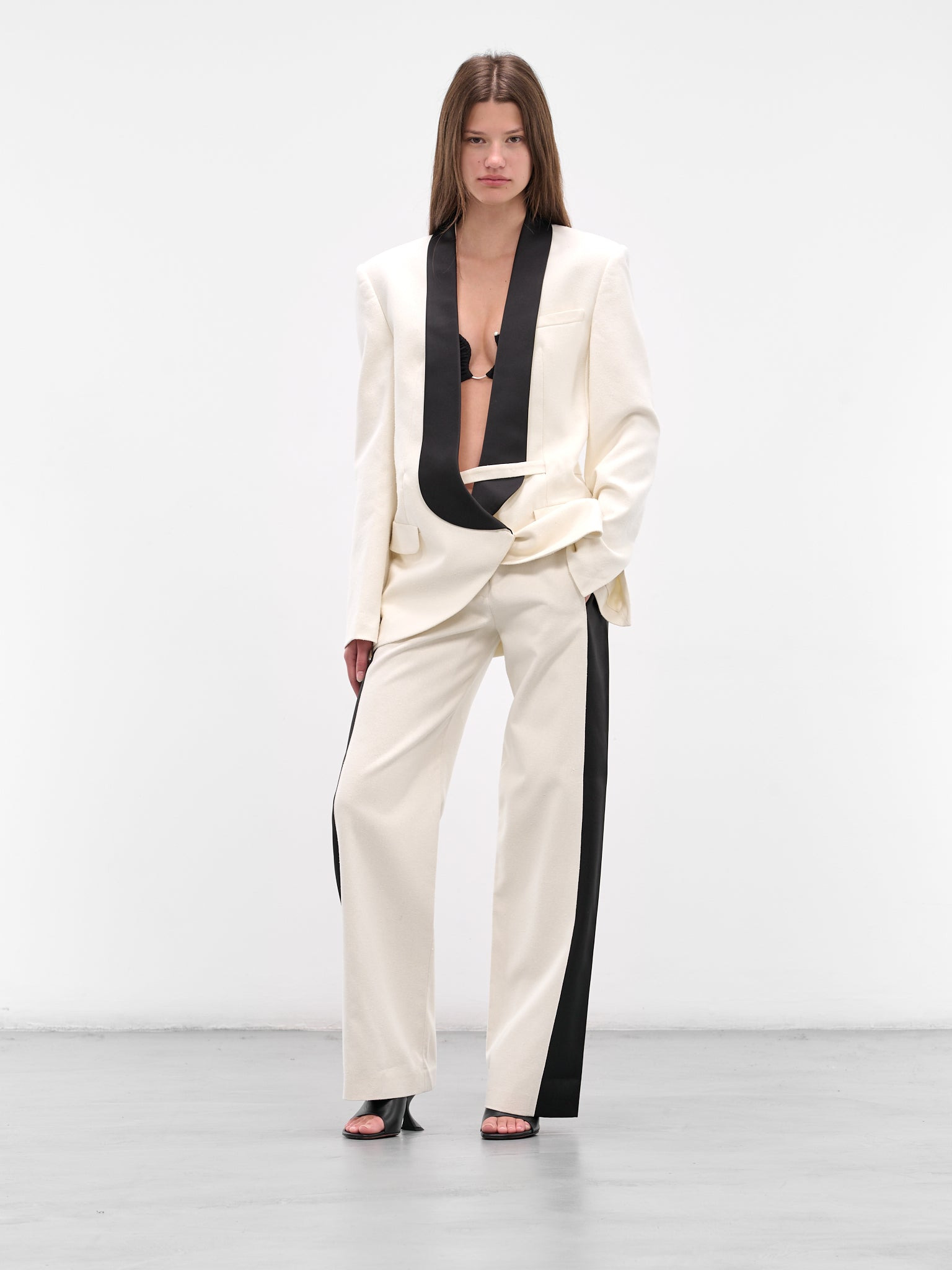 Tuxedo Contrast Silk Tailored Blazer - 6