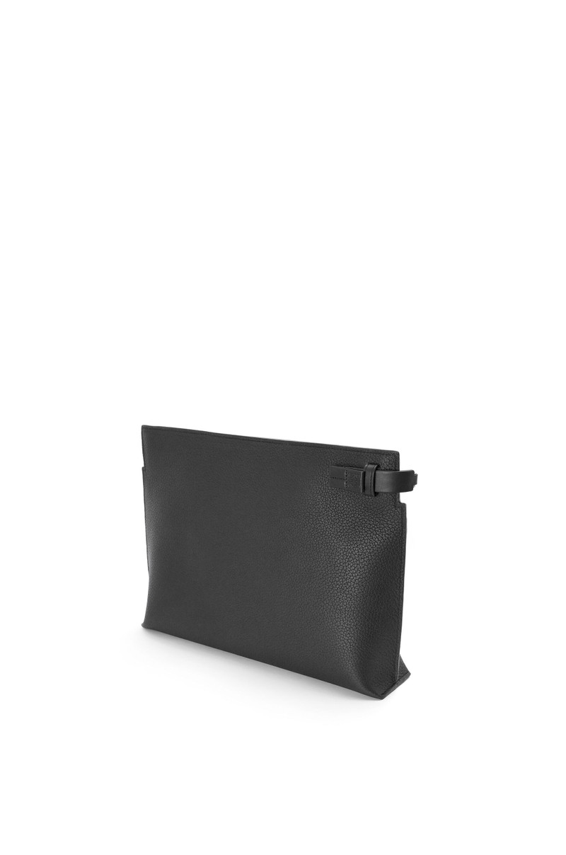 T Pouch in grained calfskin 3