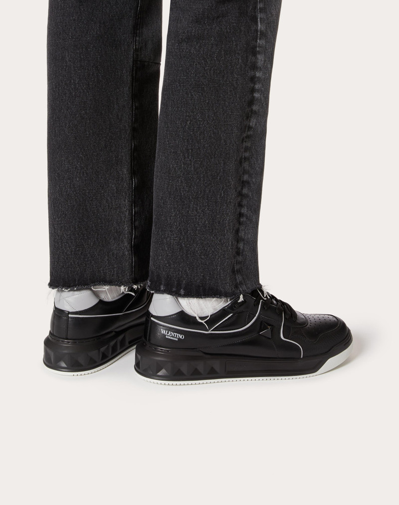 Valentino ONE STUD LOW-TOP NAPPA SNEAKER outlook