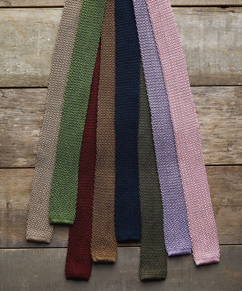 Italian Silk Knit Tie in Navy 3