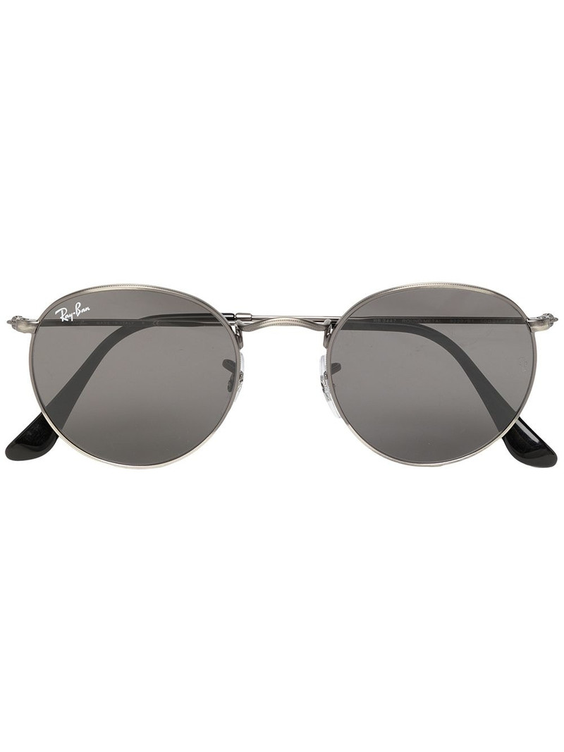 Round tinted sunglasses 1
