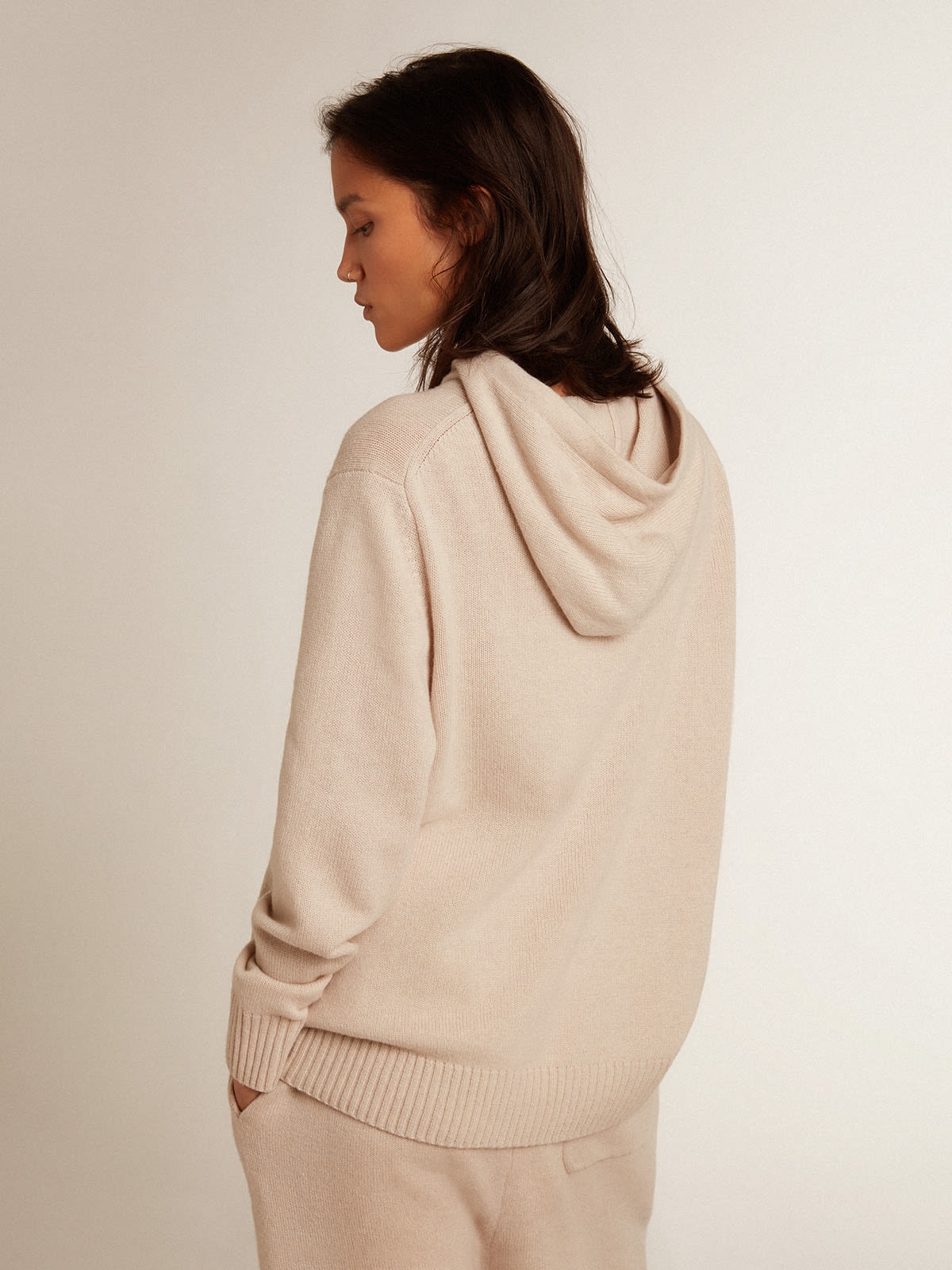 Women’s white cashmere blend sweatshirt with hood - 4