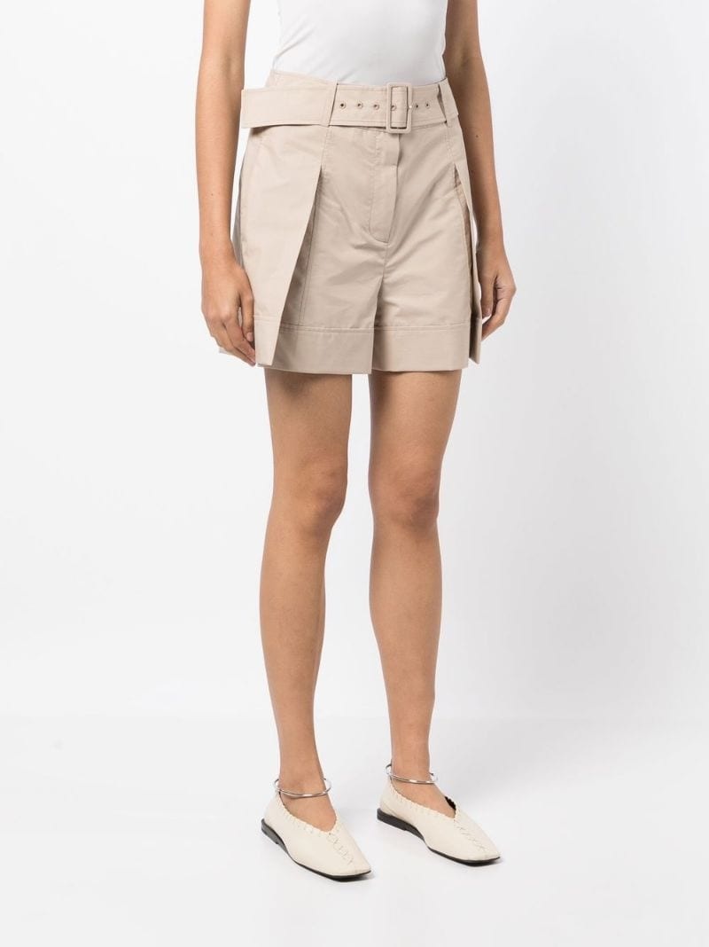 pleat-detailing belted shorts - 3