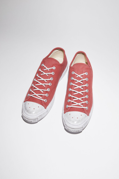 Acne Studios Low top sneakers - Cherry red outlook
