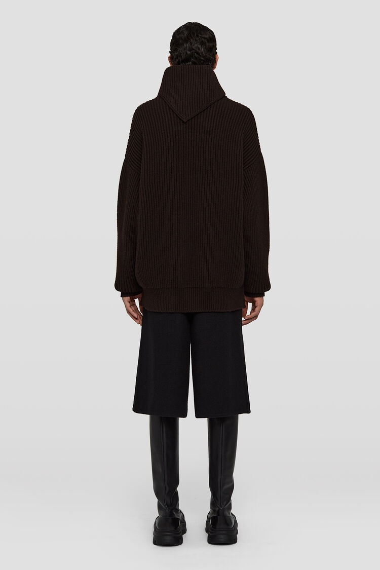 Sweater - 4