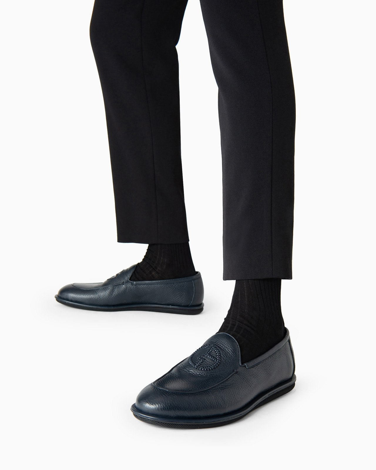 Deerskin loafers with embroidered logo - 7