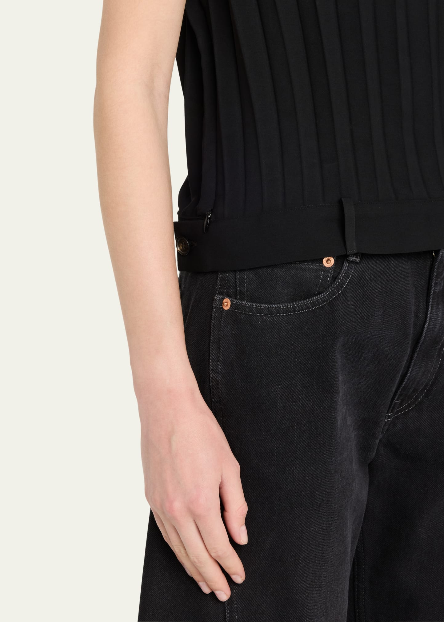 High-Neck Wide Ribbed Top - 4