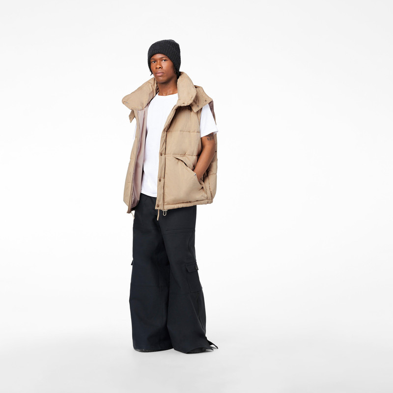 THE OVERSIZED PUFFER VEST 7