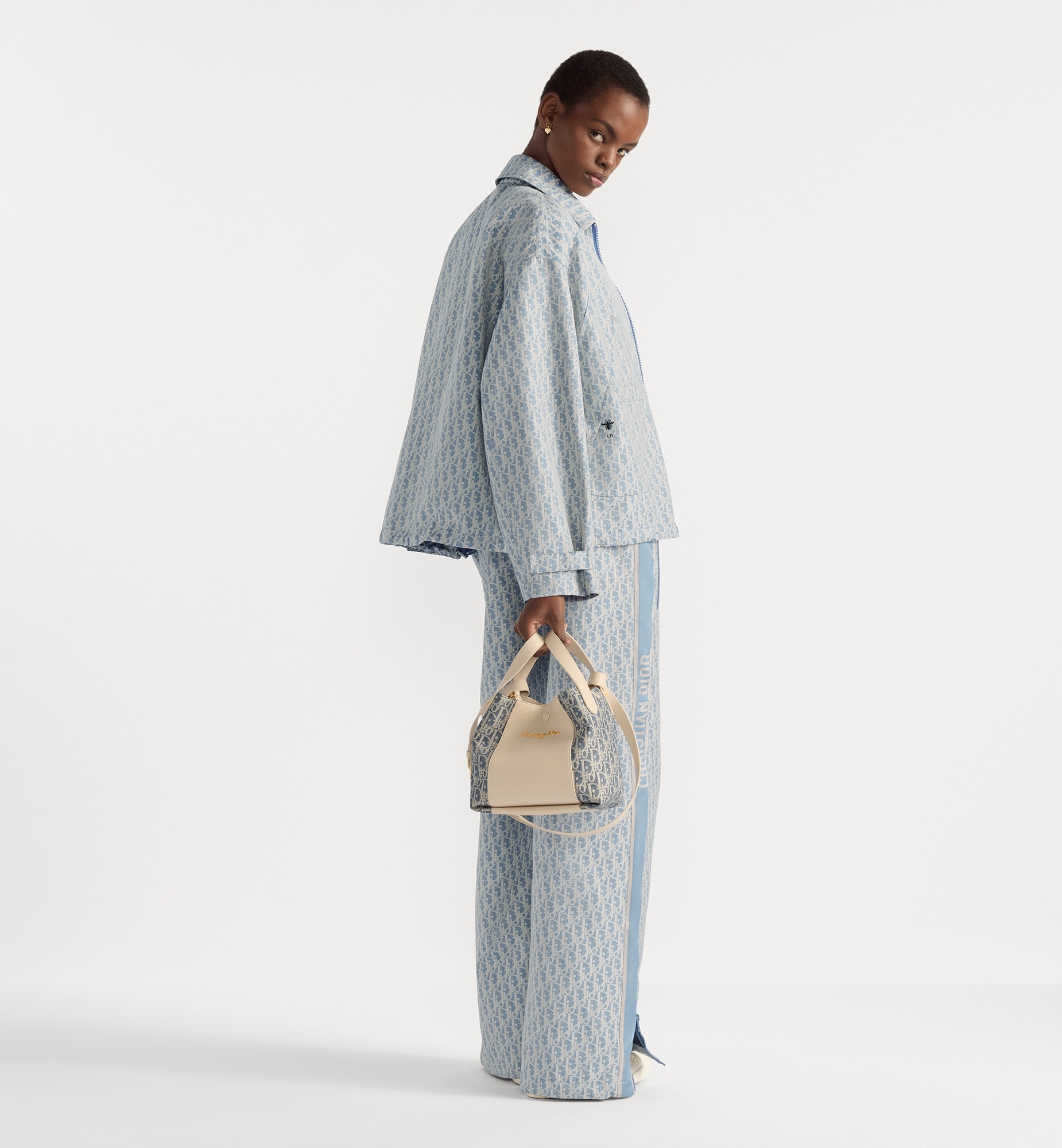 Small Signature Bucket Bag - 3