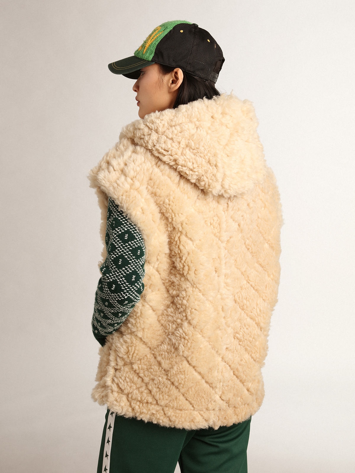 Women's reversible sheepskin vest in ecru - 4