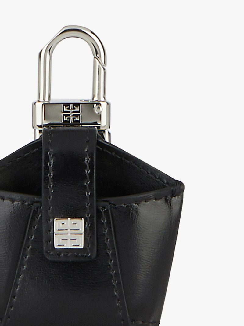 Givenchy AIRPODS CASE IN BOX LEATHER outlook