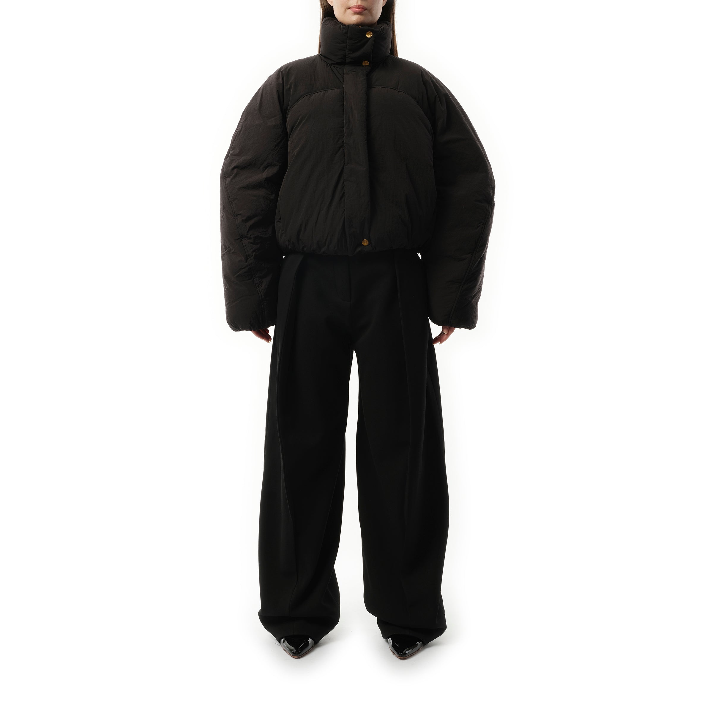 La Doudoune Courte Caraco in Black - 4
