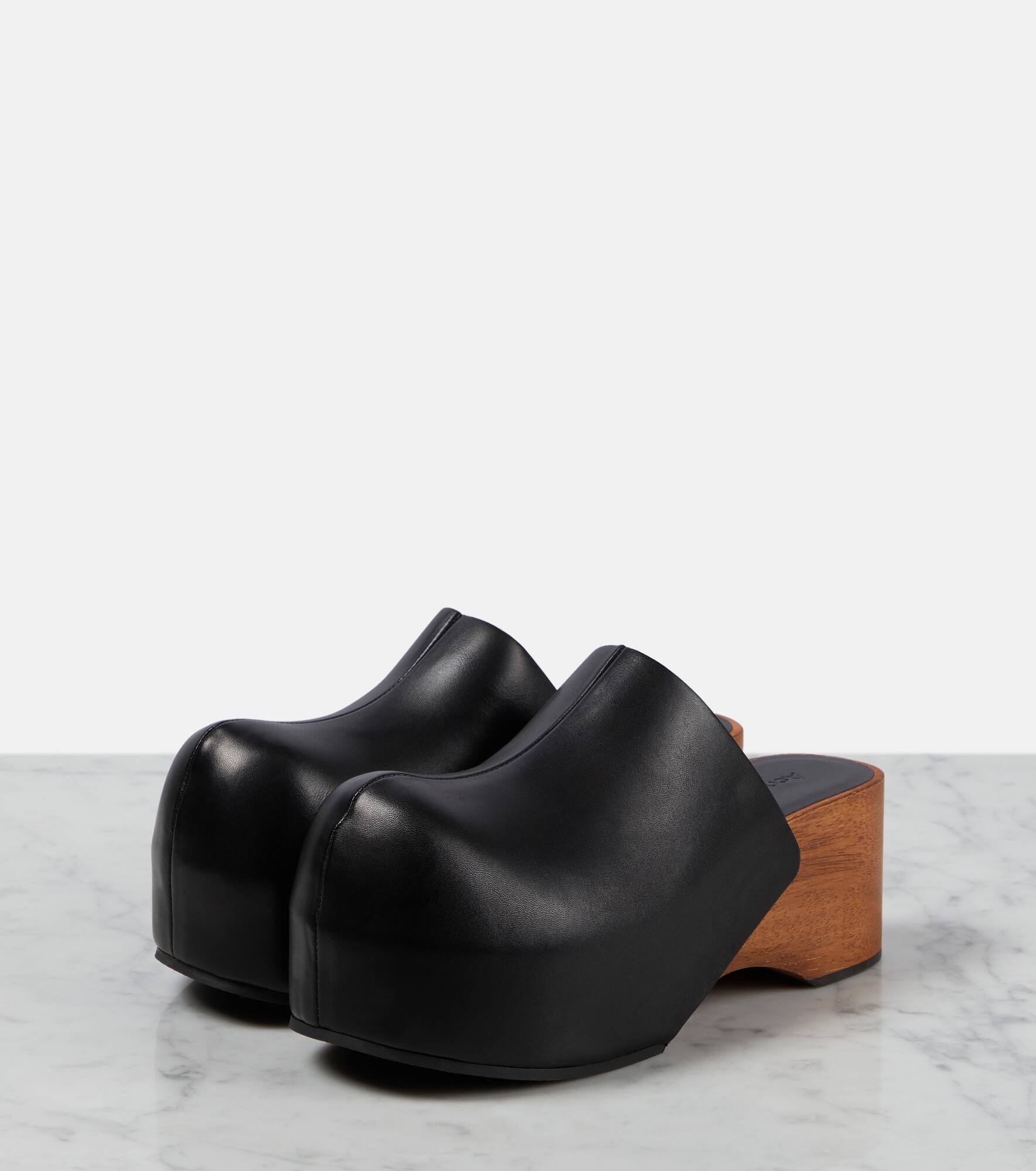Leather clogs - 5
