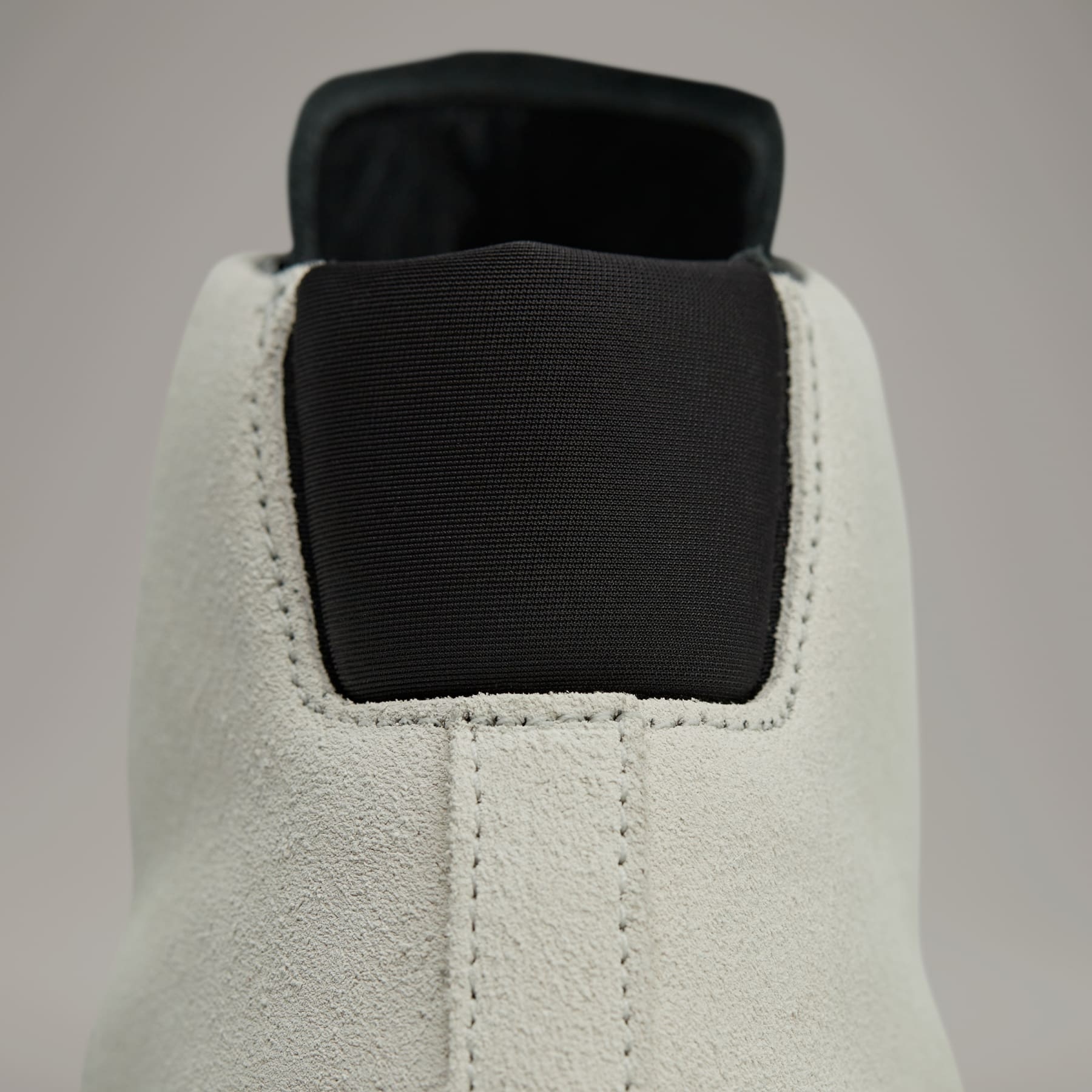 Y-3 Gendo Pro Model - 9