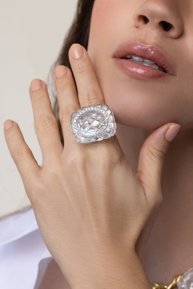 DAVID WEBB Crystal Pineapple Ring outlook