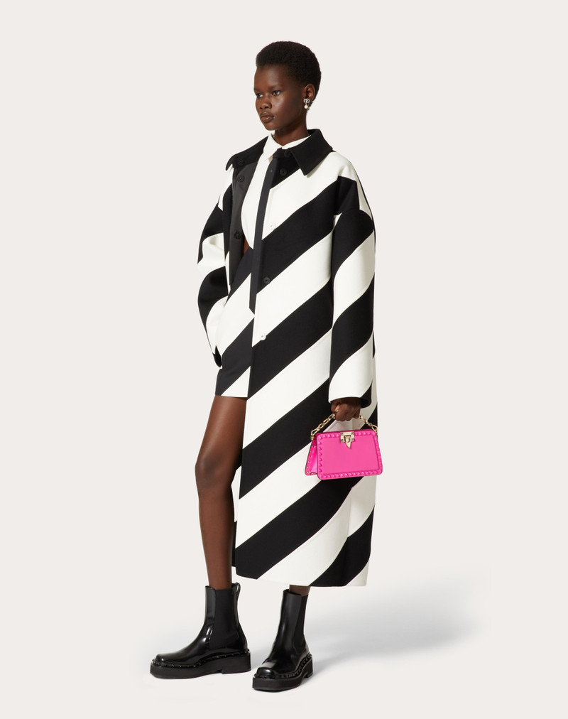 ROCKSTUD CALFSKIN CLUTCH 2