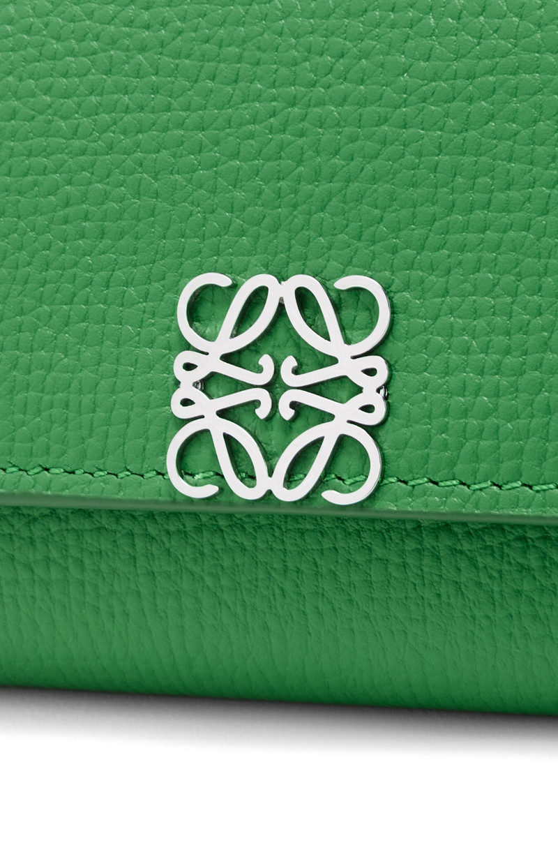 Anagram small vertical wallet in pebble grained calfskin 5