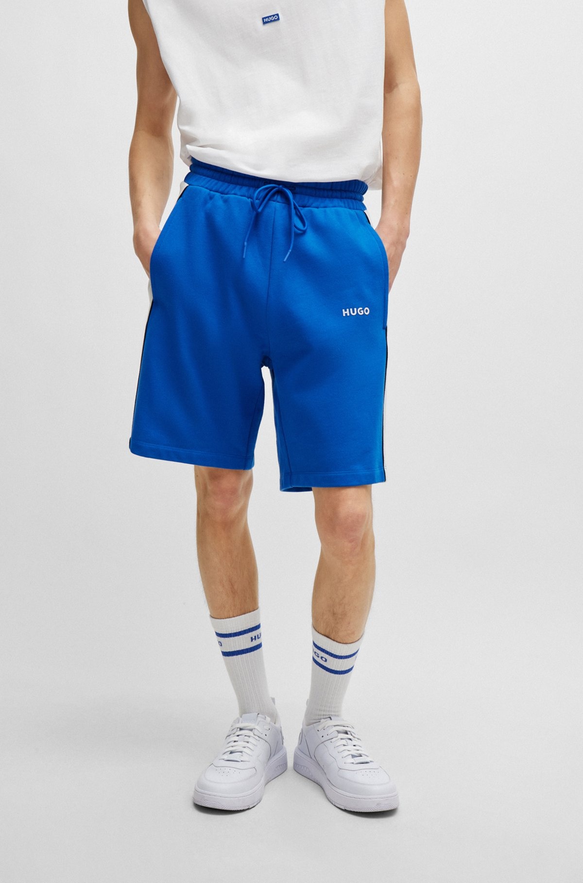 COTTON-TERRY COLOR-BLOCKED SHORTS WITH CONTRAST PANELS - 2