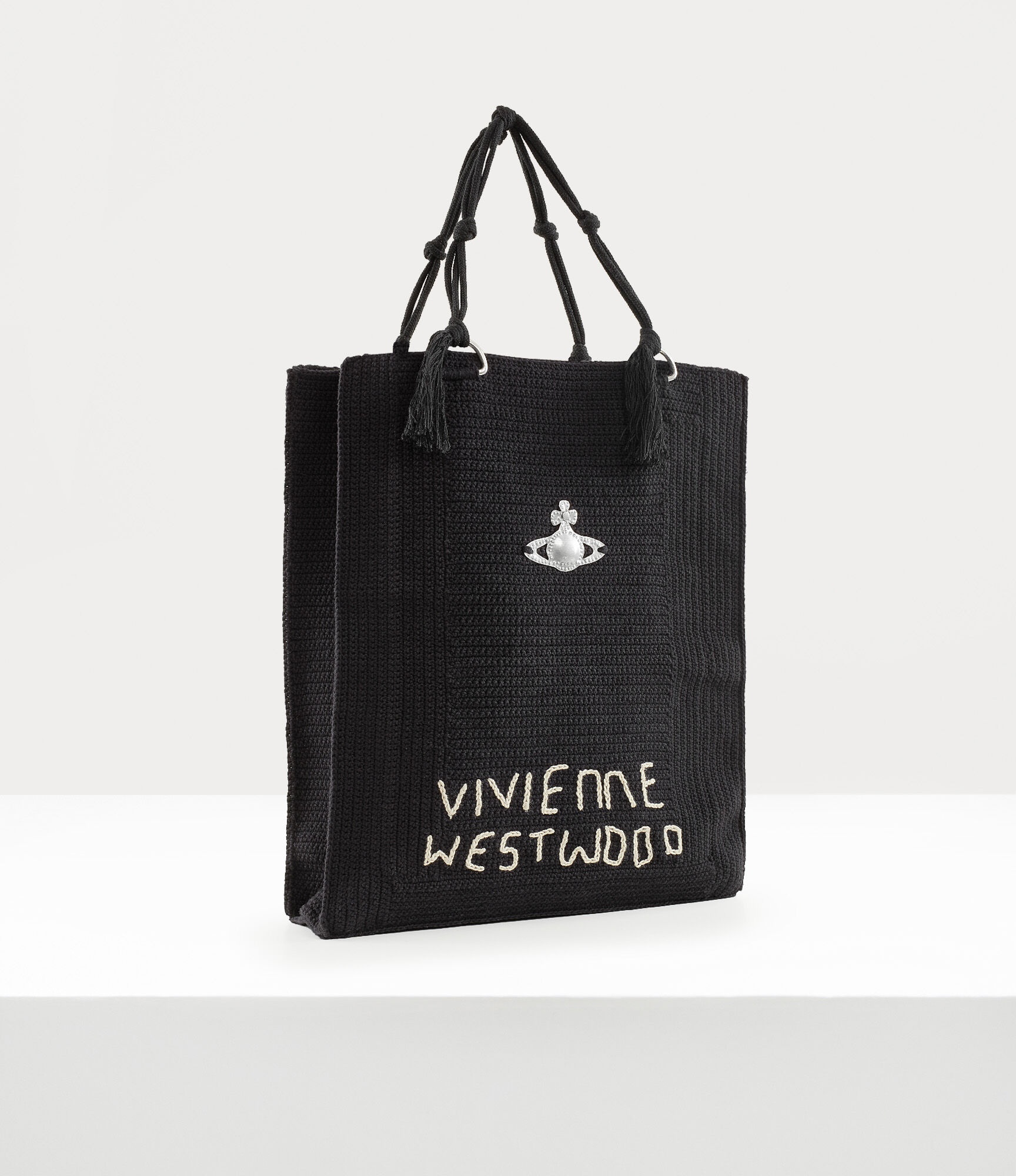 【VIVIENNE WESTWOOD】 25SS MABEL CROCHET TOTE LARGE Vivienne Westwood LARGE MABEL CROCHET TOTE BAG | REVERSIBLE