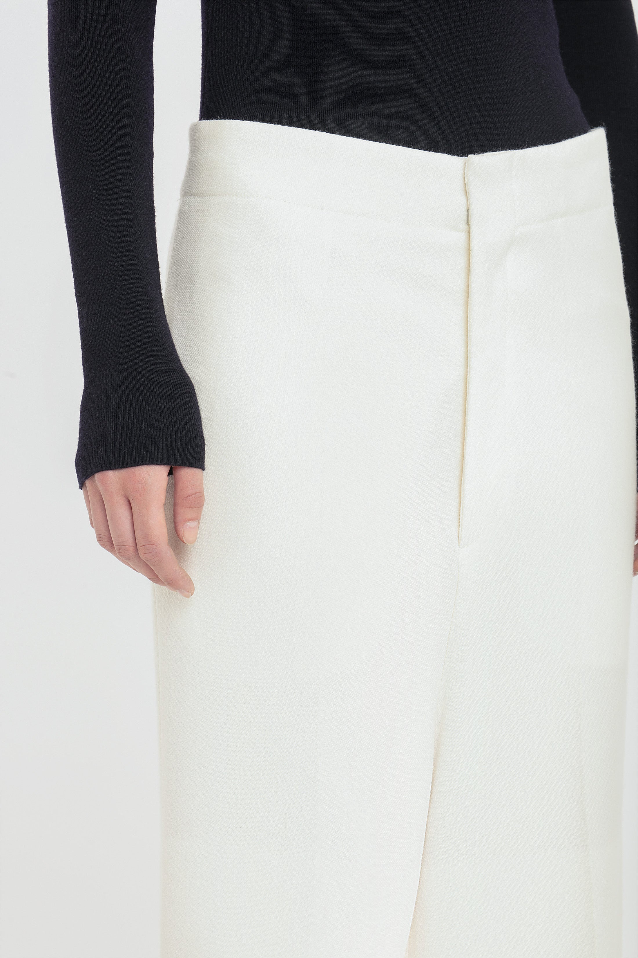 Low Rise Wide Leg Kick Trouser In Ivory - 5