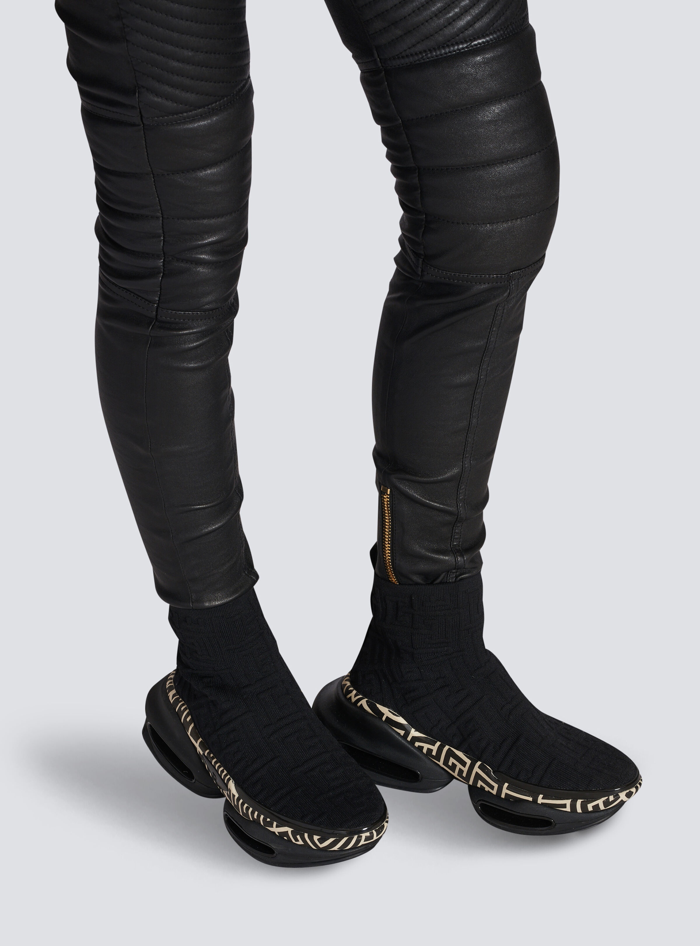 B-Bold knit high-top trainers with Balmain monogram - 8