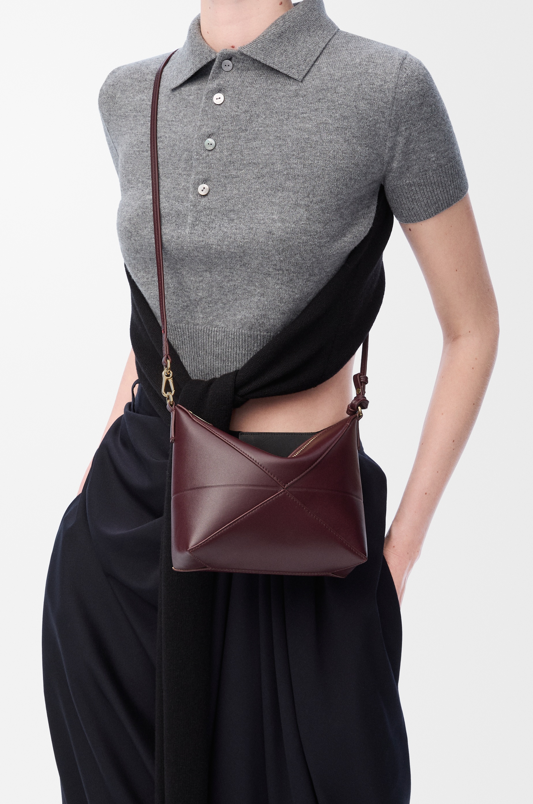 Puzzle Fold pouch in shiny nappa calfskin - 3