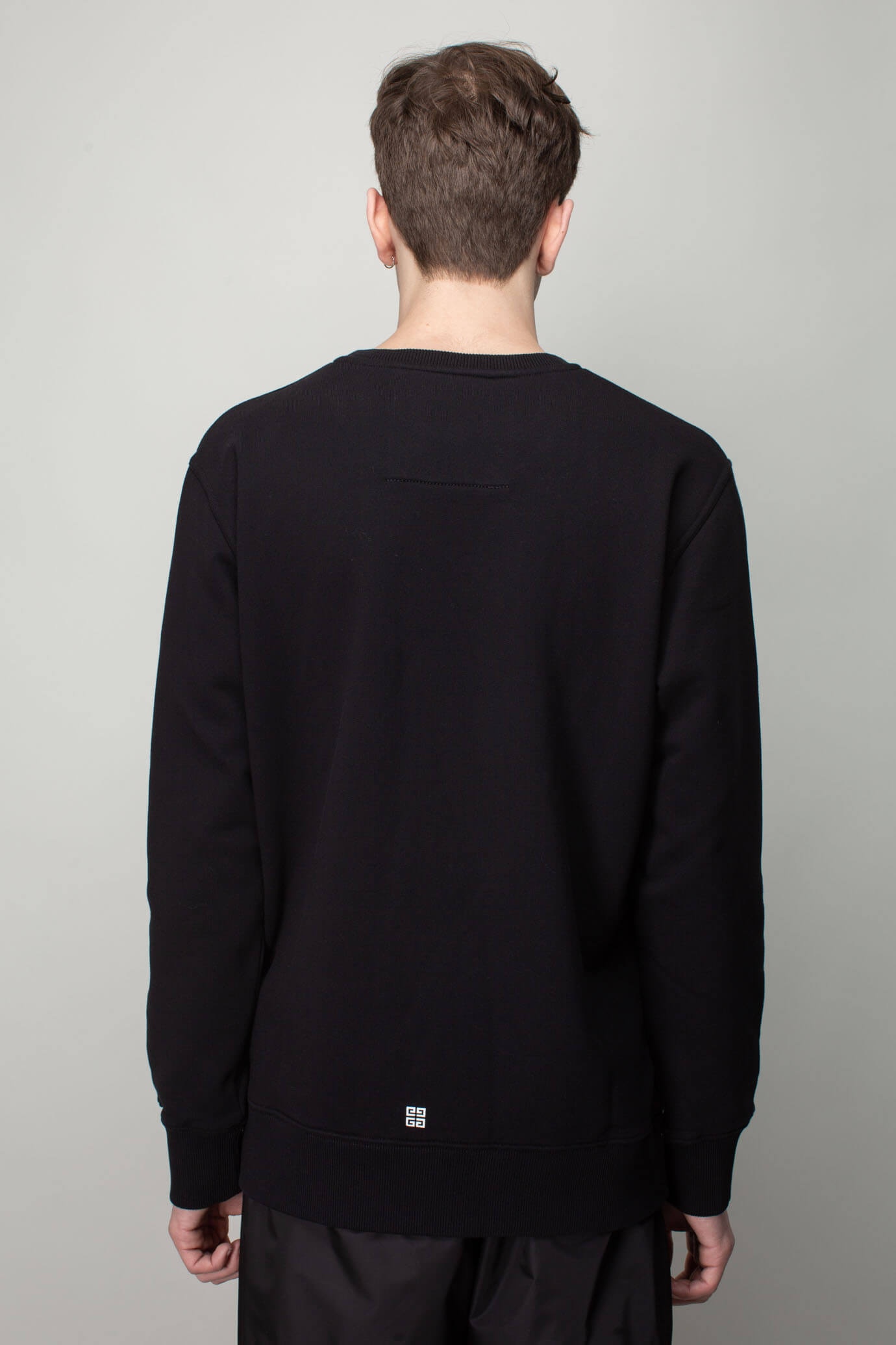 Givenchy Archetype Crewneck | labelsfashion | REVERSIBLE