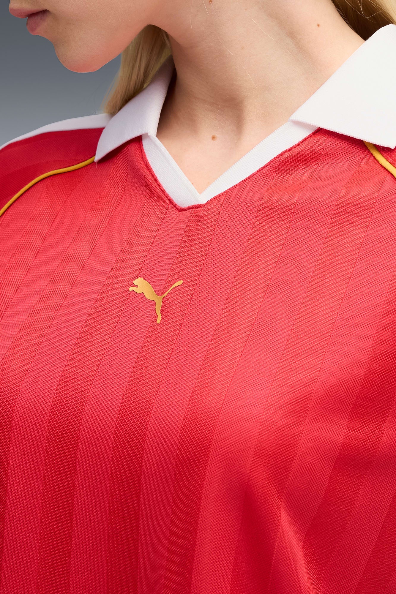 T7 Relaxed Soccer Jersey Women - 7
