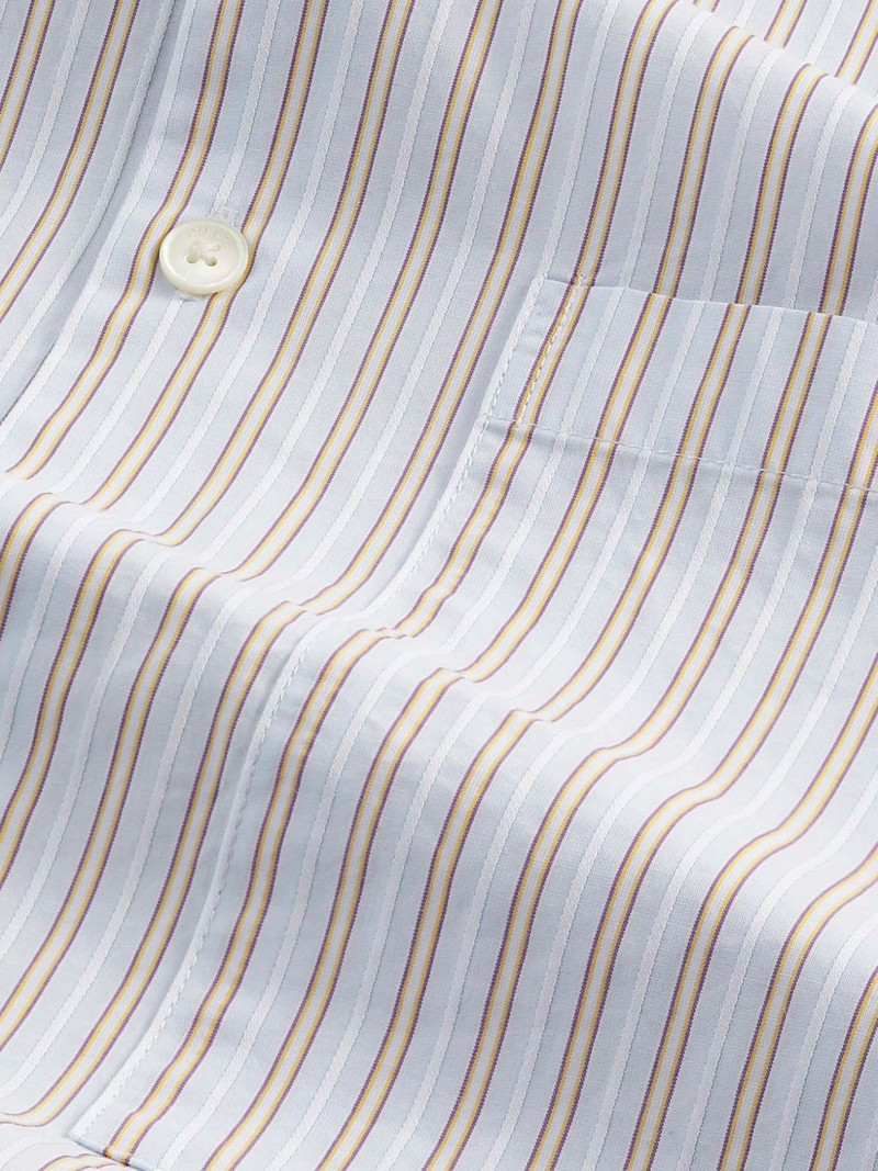 NN07 A light, smooth shirt in cotton, woven in a yarn dyed stripe. outlook