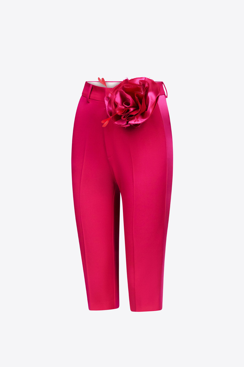 AREA FLOWER CORSAGE TAILORED SHORT outlook