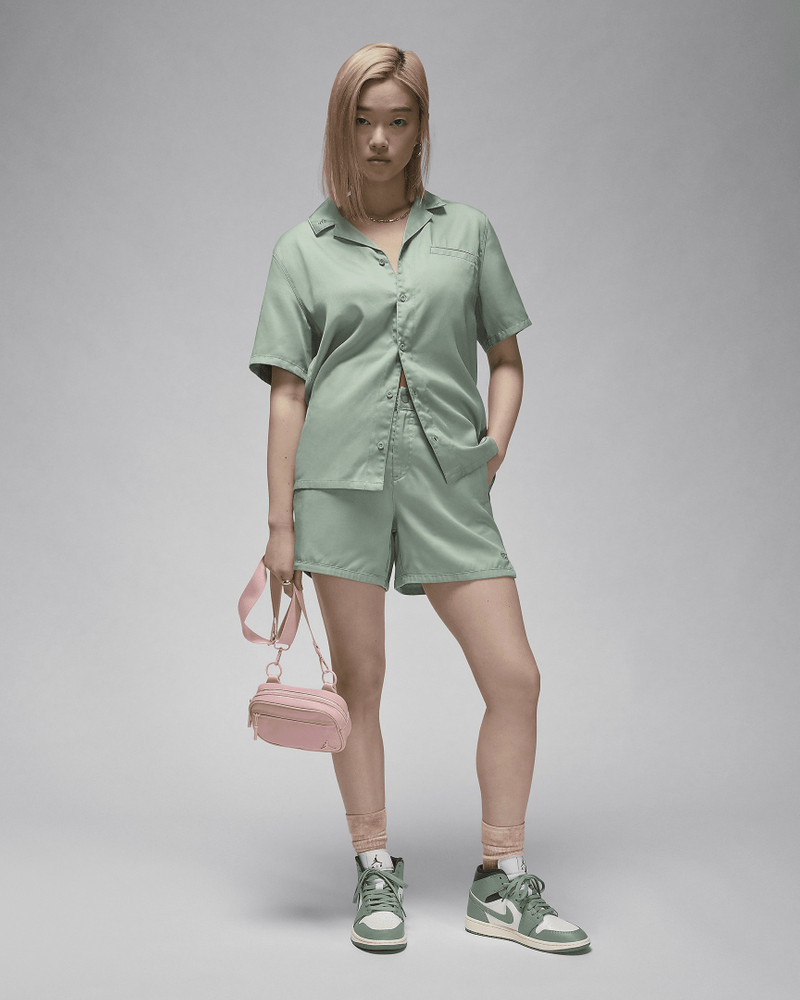 Women's Jordan Alpha Camera Bag (1L) 9