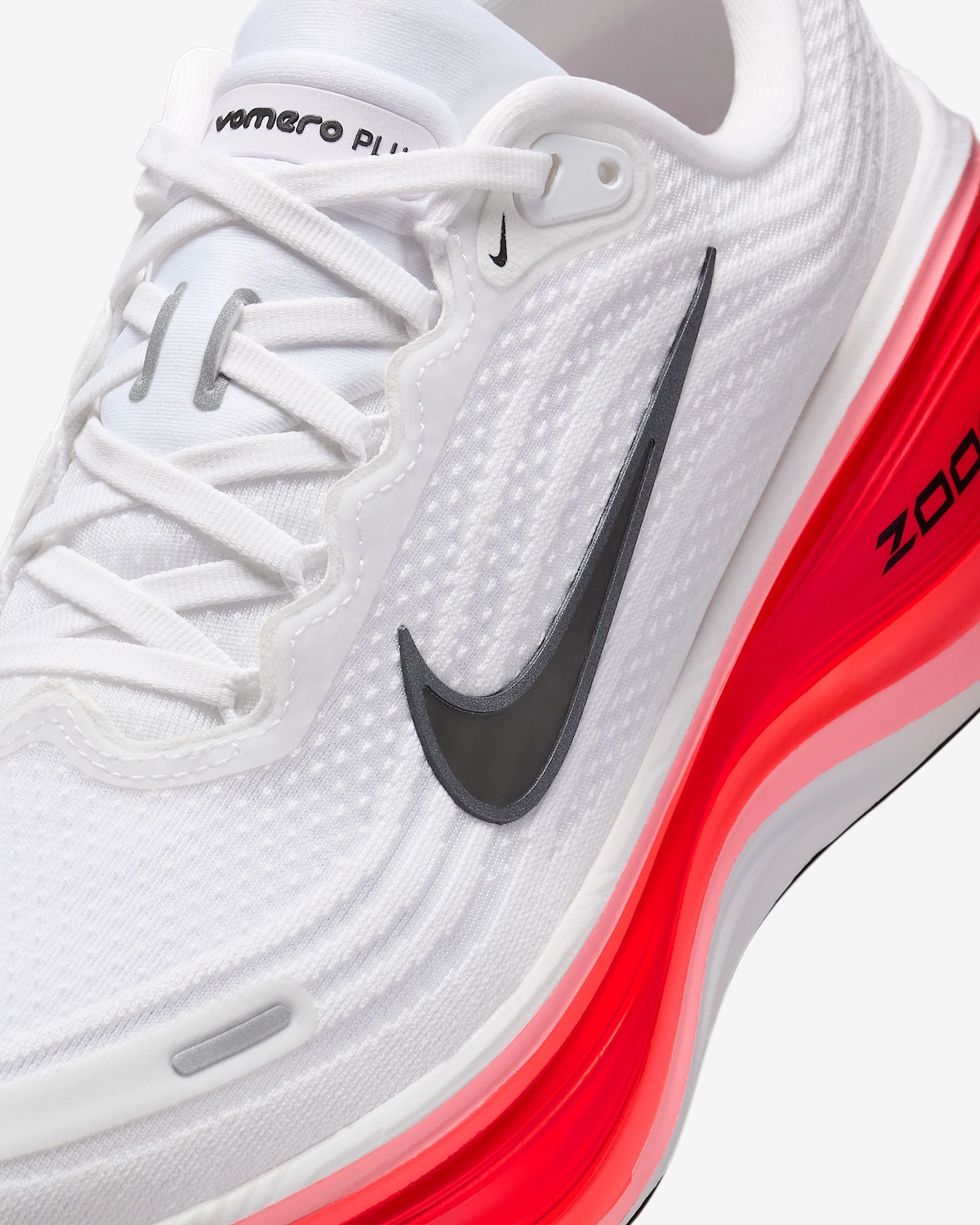Nike Vomero Plus Men's Road Running Shoes - 7