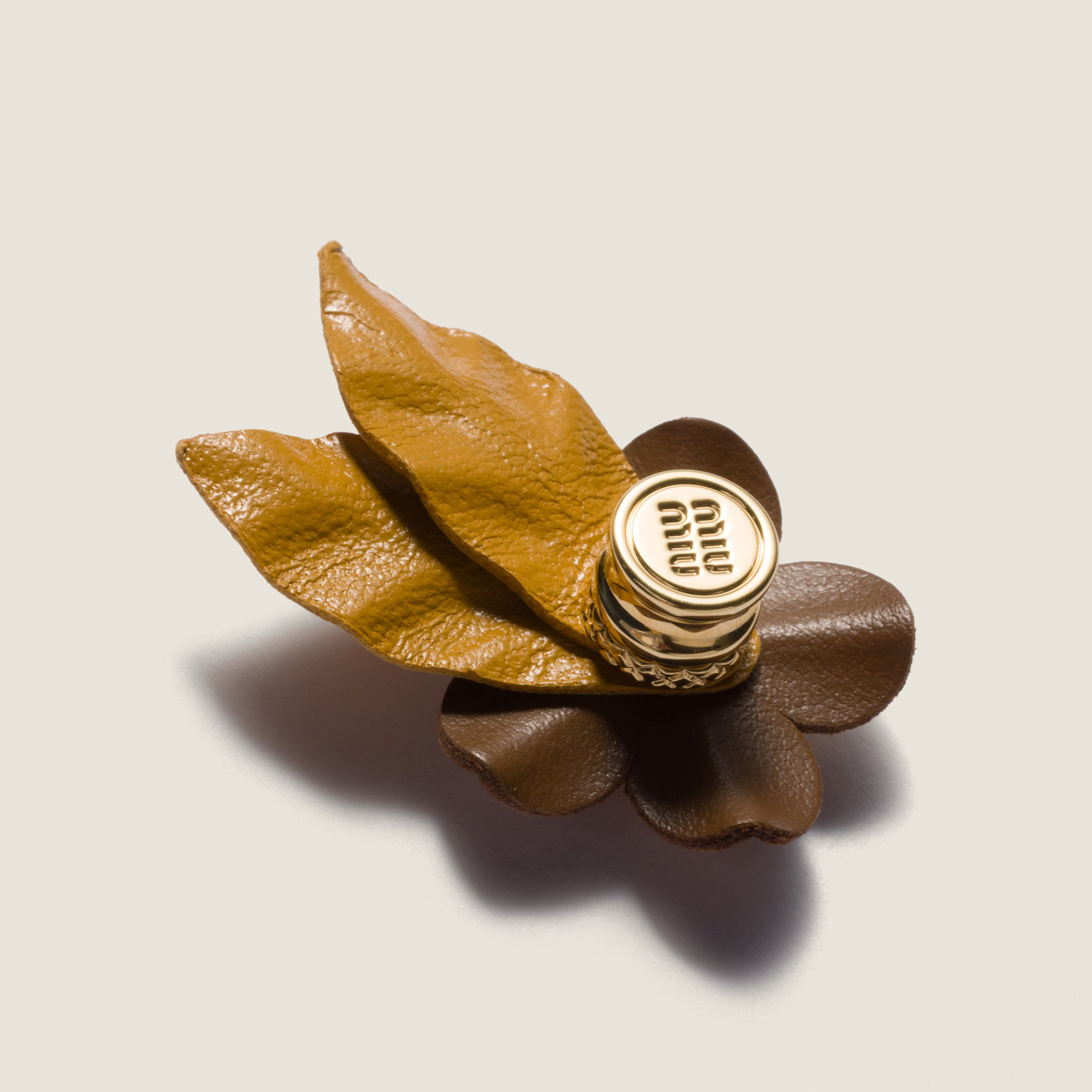 Leather floral brooch - 2
