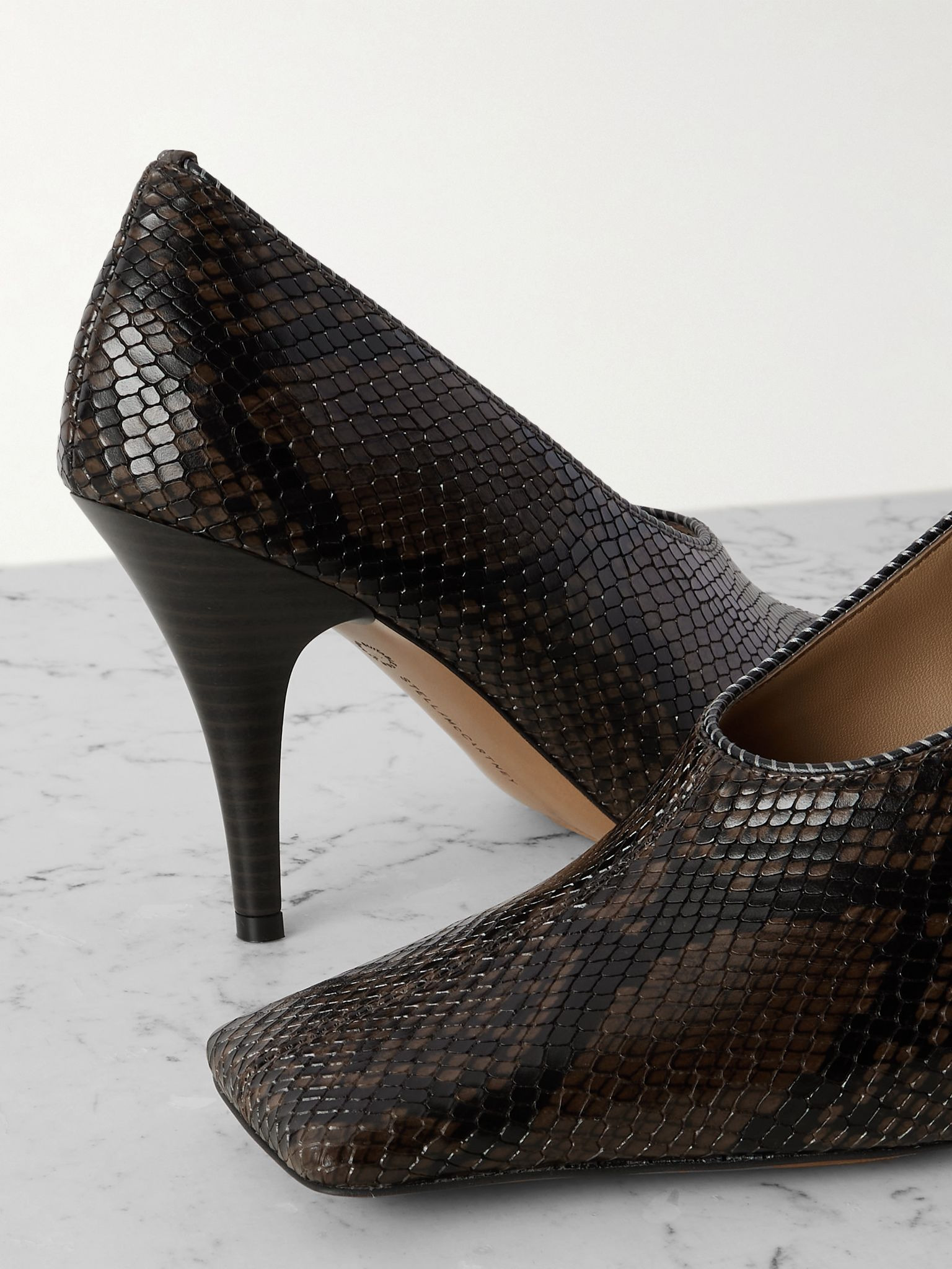 Snake-effect vegan pumps Dark brown - 4