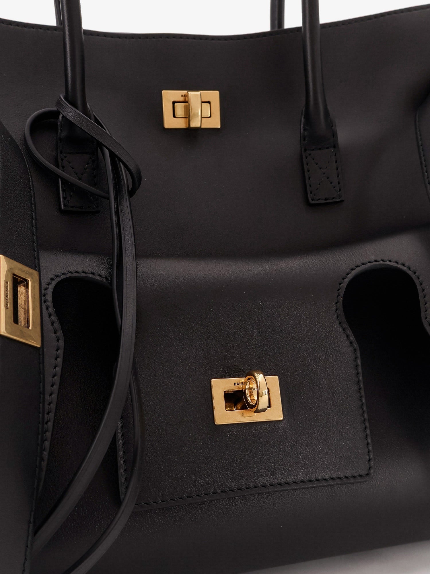 Balenciaga Carry All Bel Air Shoulder Bag - 5