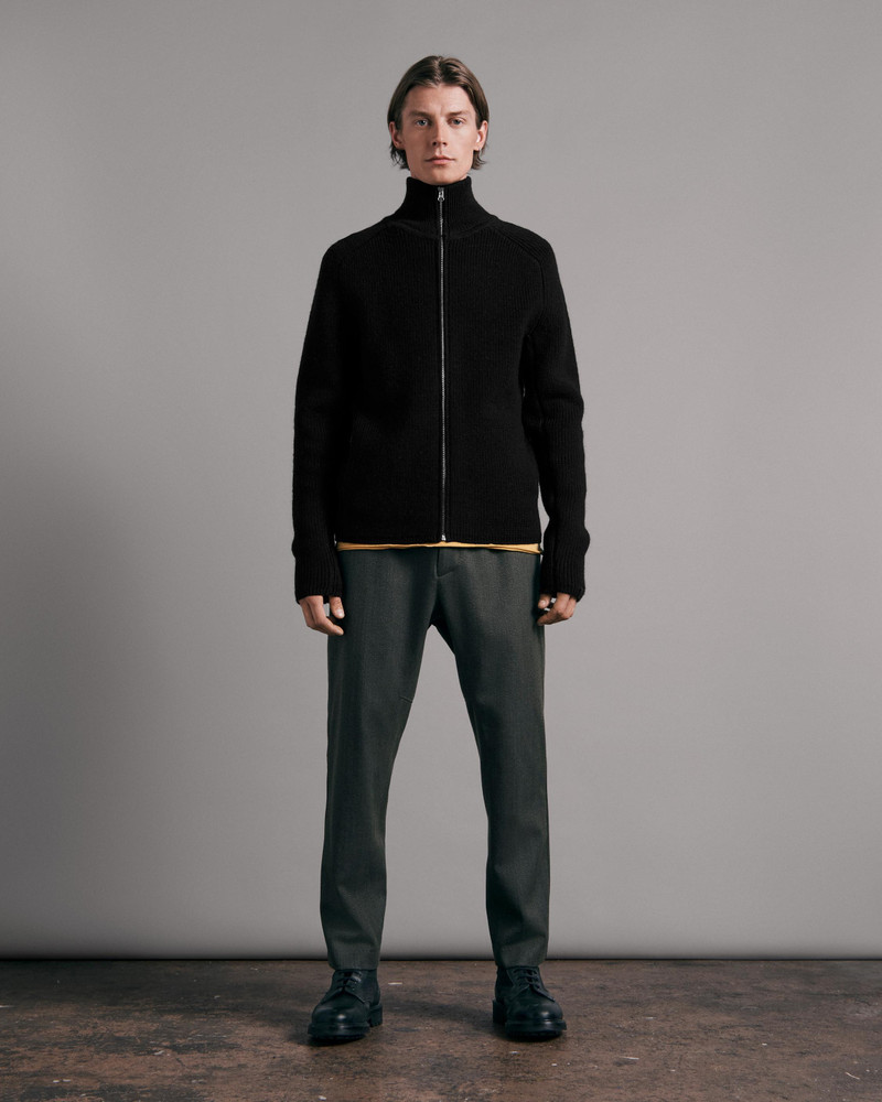 rag & bone Andrew Merino Rib Sweater
Classic Fit Sweater outlook