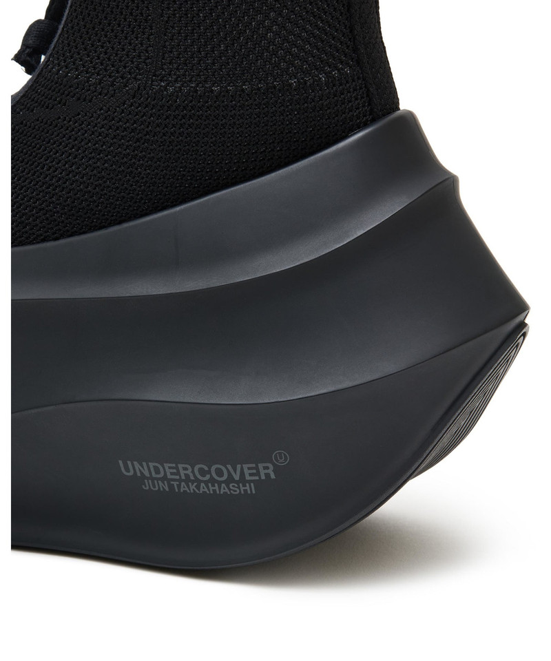 UC2E4F01 9