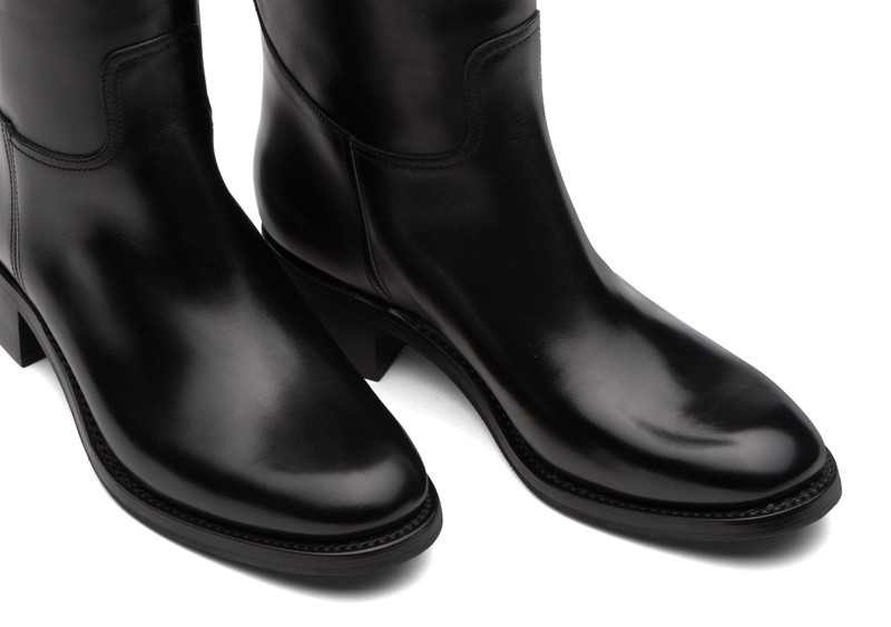 Elizabeth
Calf Leather Knee High Boot Black 4