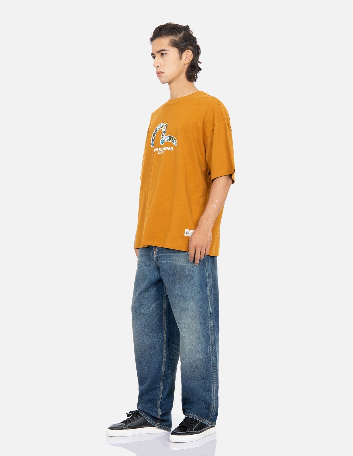 FORTUNE CAT AND DARUMA PRINT RELAX-FIT JEANS - 4