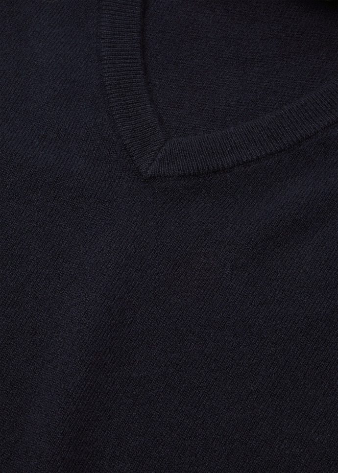 Classic Sweater - 3
