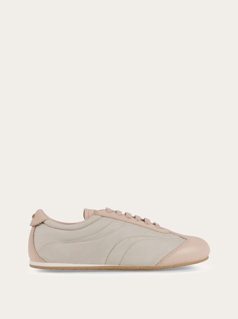 Sneaker 1