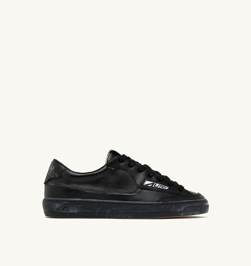 WINDSCAPE LOW SUPER VINTAGE SNEAKERS IN BLACK LEATHER 1