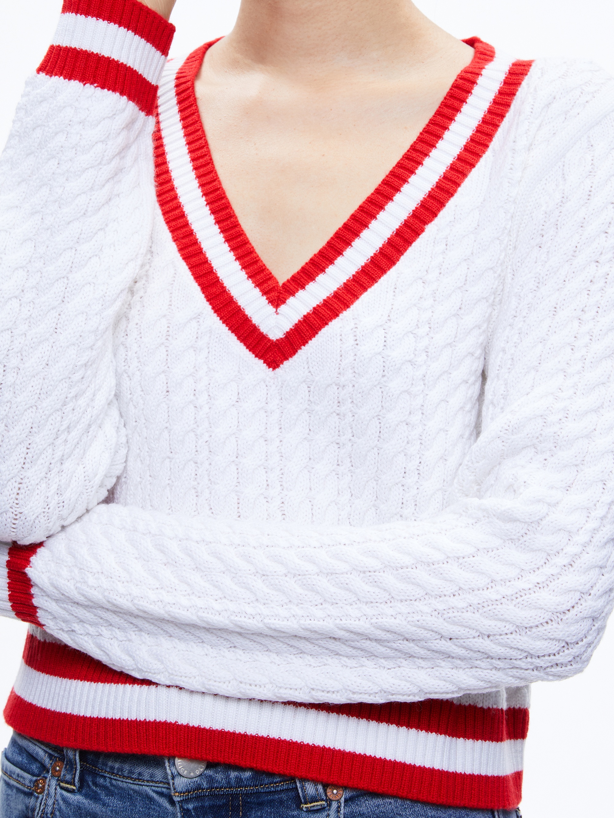 Alice + Olivia MARIKA CABLE KNIT V-NECK PULLOVER