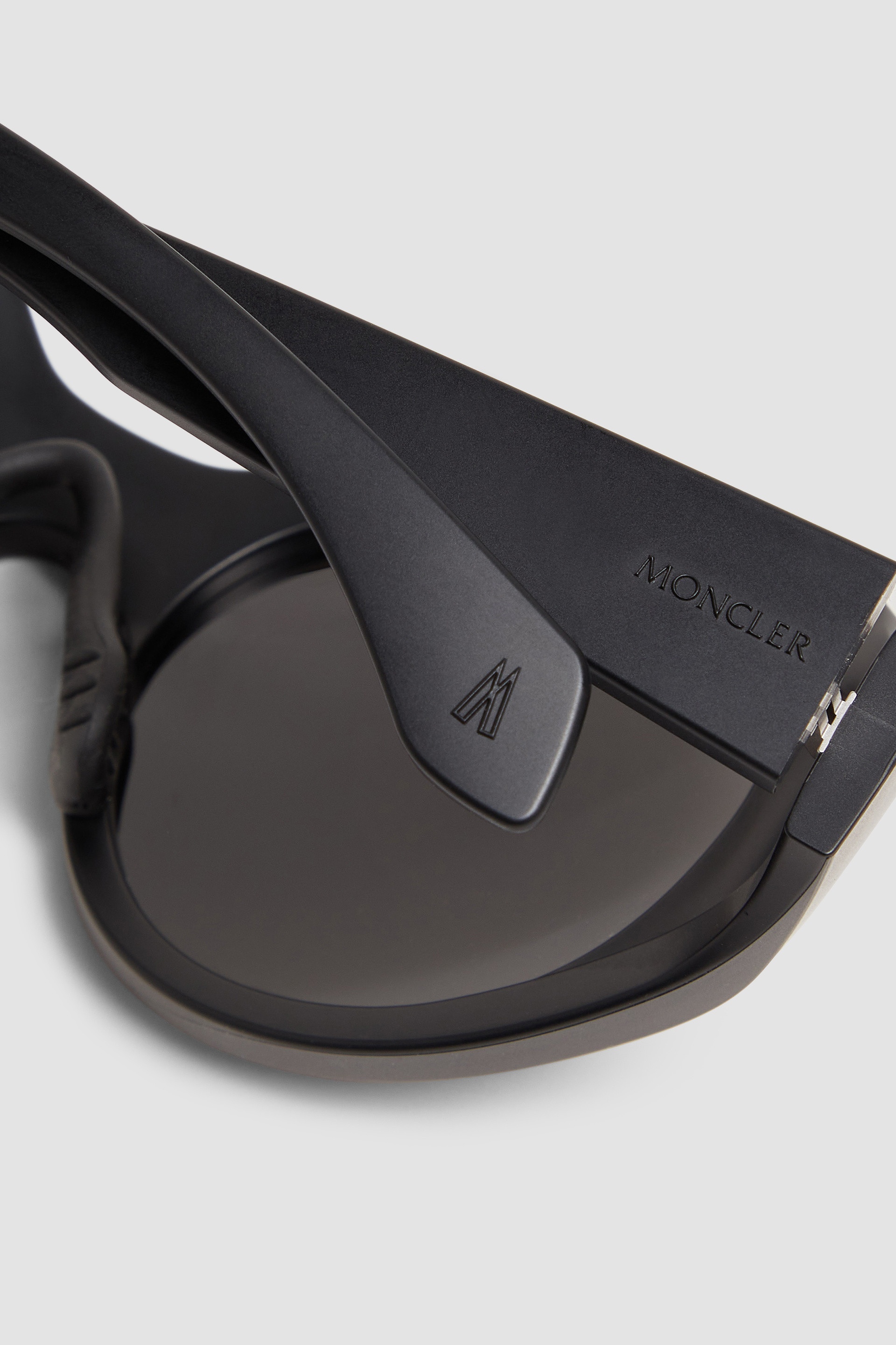 Futuro Round Sunglasses - 6