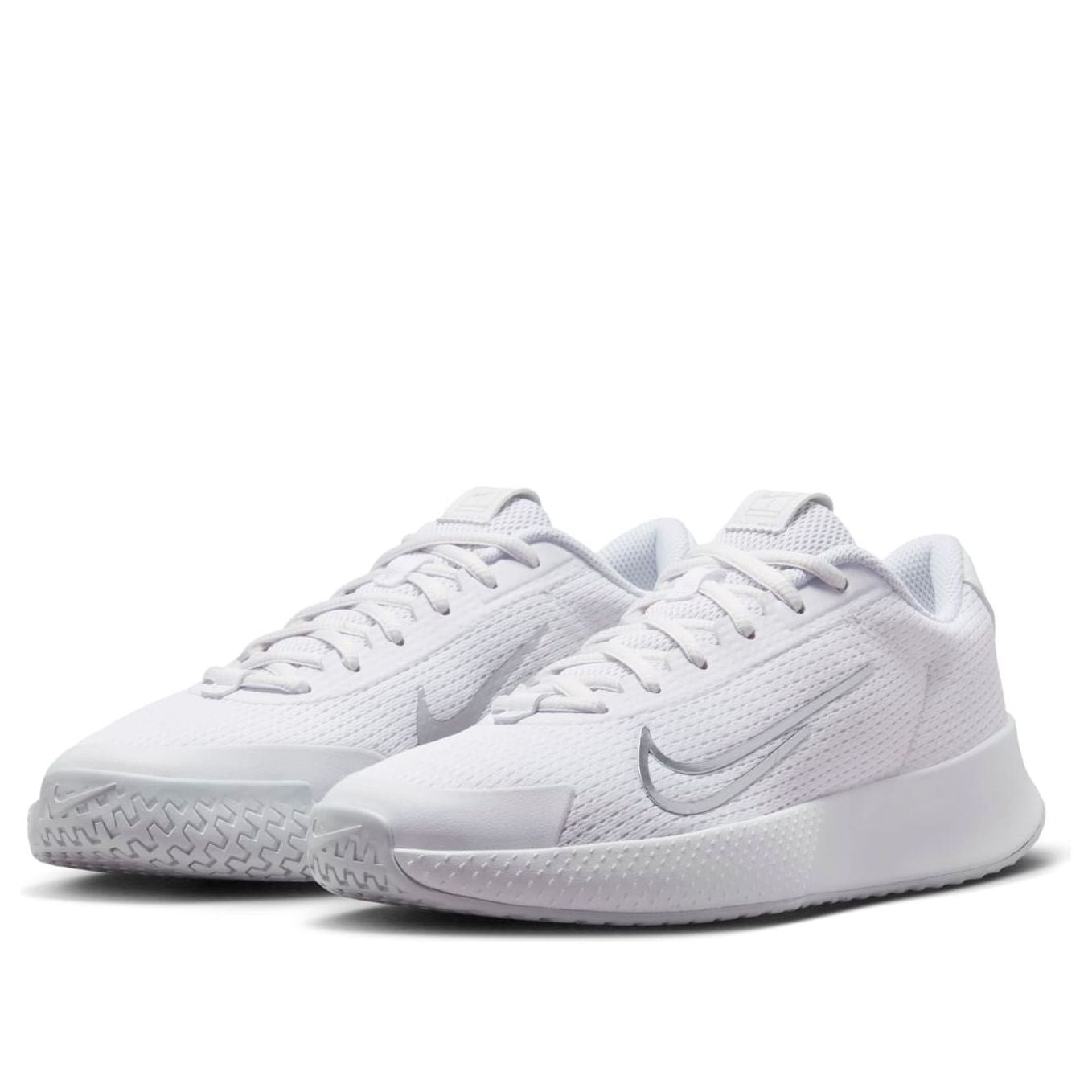 (WMNS) NikeCourt Vapor Lite 2 HC 'White Metallic Silver' DV2019-101 - 3