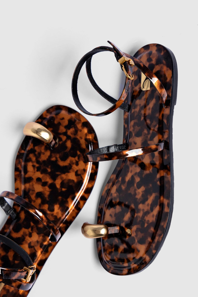 Biarritz Flat Sandal Tortoise Leather 6